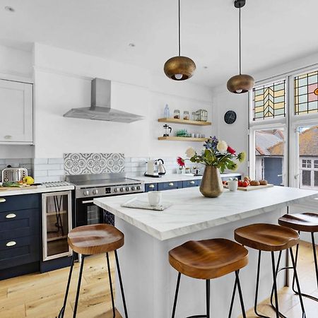 Flat 2 Fairfax Place - Modern Stylish Flat With Plenty Of Charm In Central ดาร์ตมัธ ภายนอก รูปภาพ